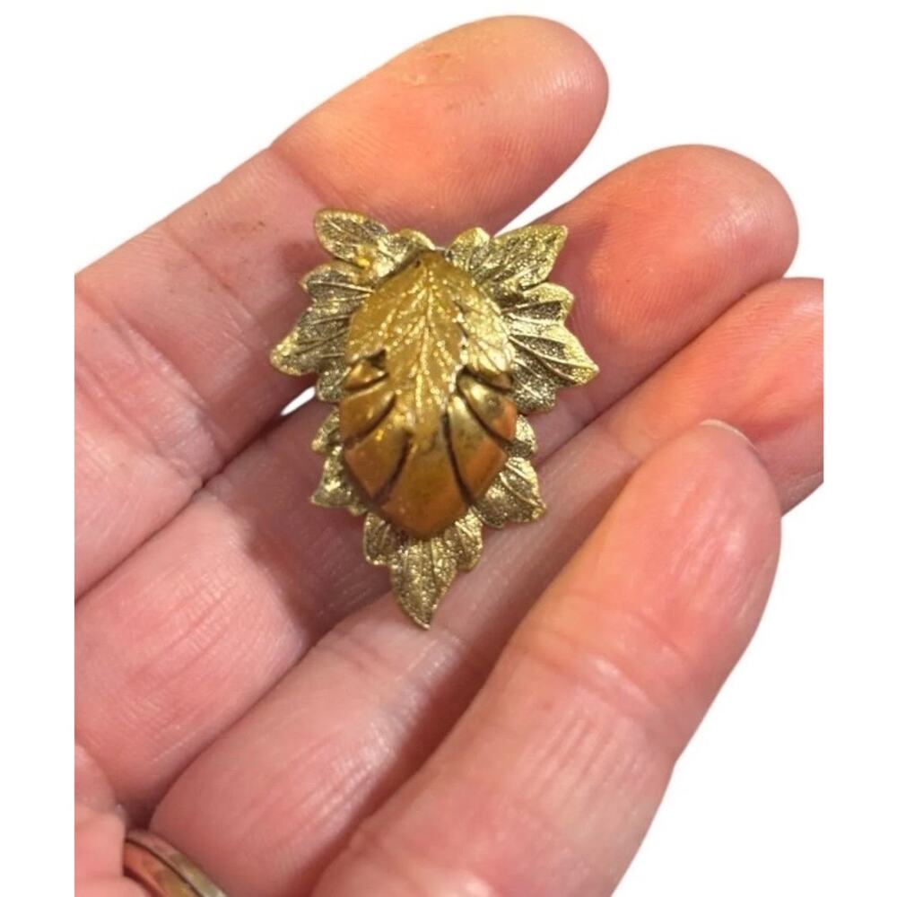 Vintage Gold Tone Leaf Dress Clip Layered Botanical Retro Brooch